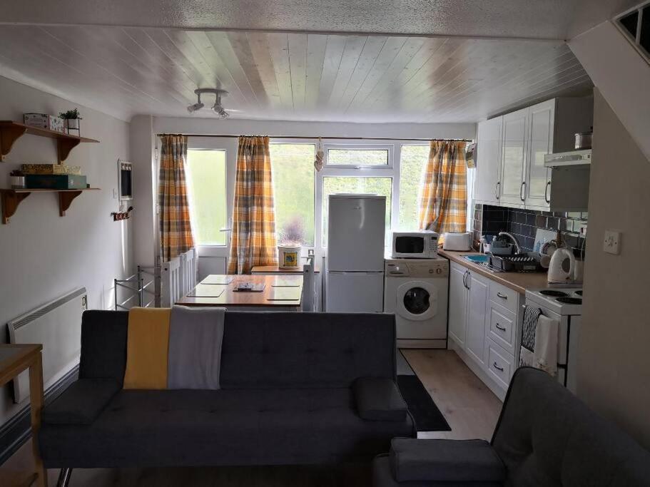 'Le Chalet Ii' Free Unlimited Wifi 2 Bed Chalet House Hodgeston Екстериор снимка